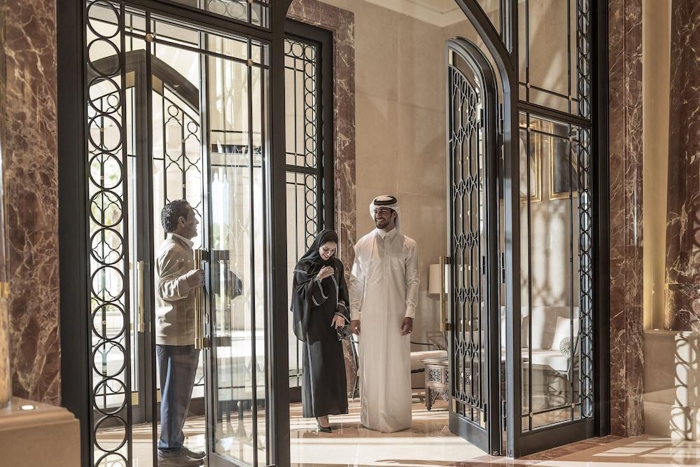 Four Seasons Hotel Doha Exterior foto The Four Seasons Hotel in Riyadh