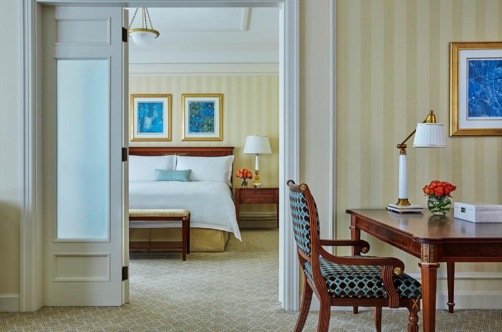 Four Seasons Hotel Doha Exterior foto A suite at the Four Seasons Hotel