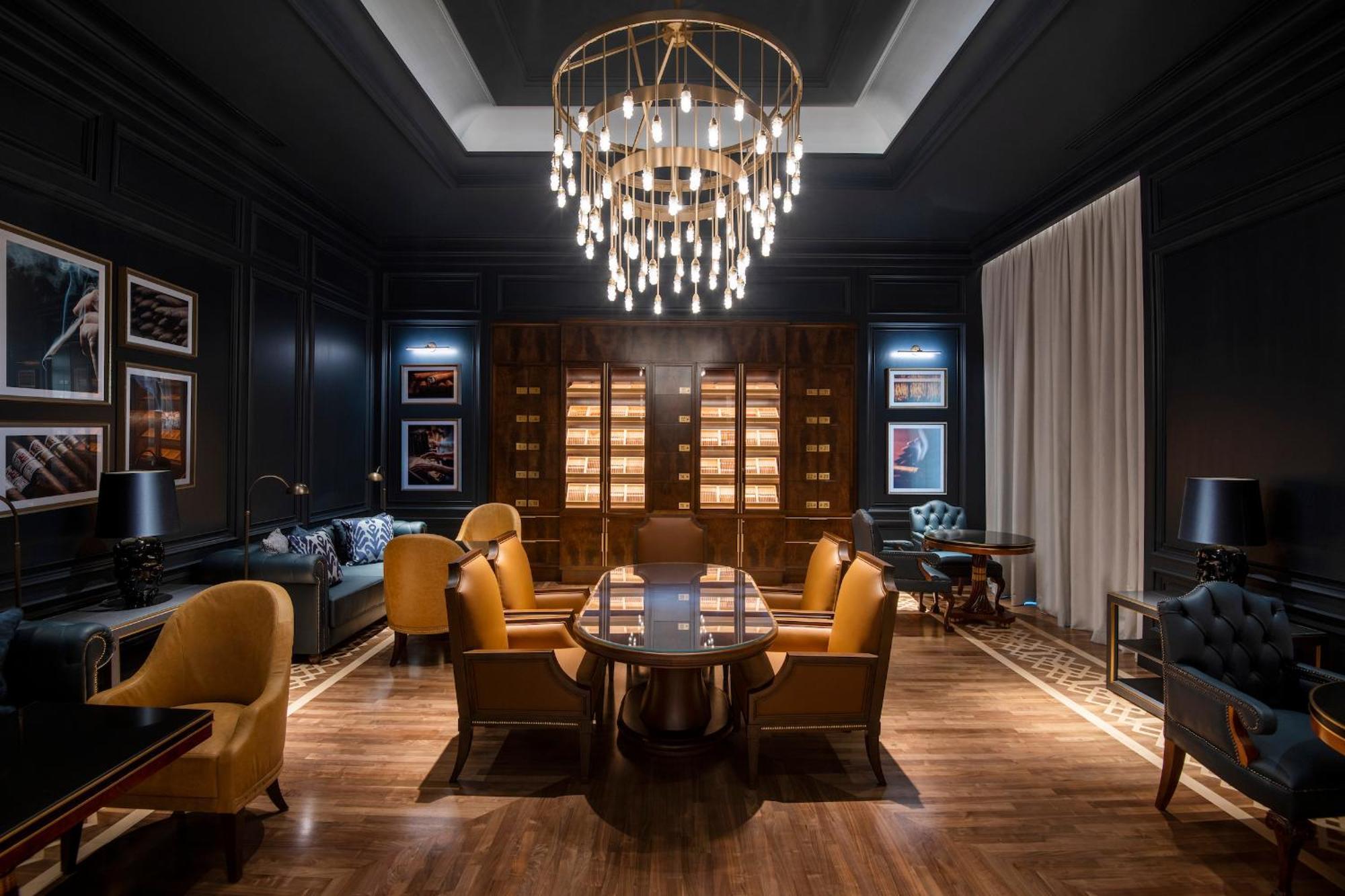 Four Seasons Hotel Doha Exterior foto The Library at The Ritz-Carlton, Boston