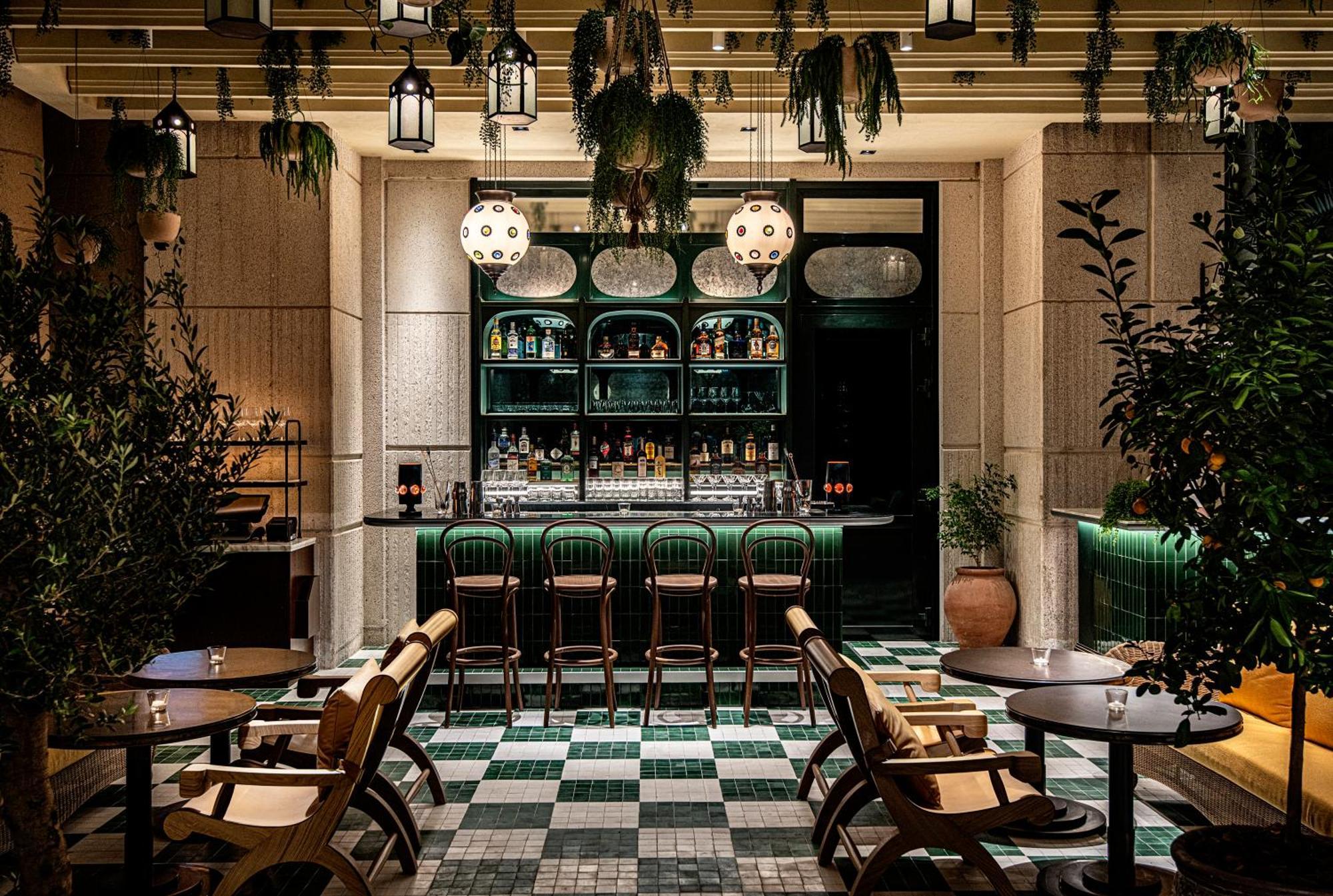 Four Seasons Hotel Doha Exterior foto The Bar at The Standard London