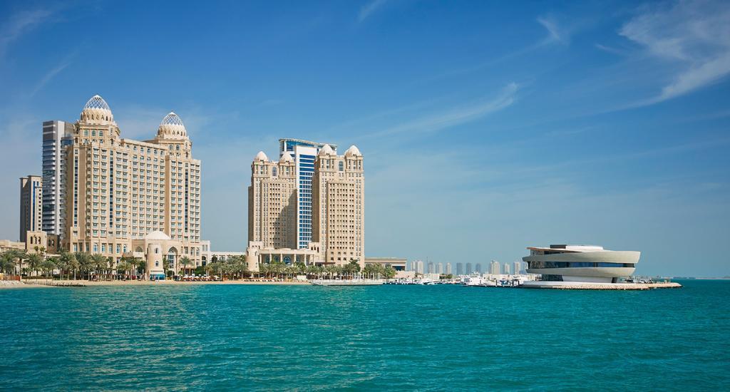 Four Seasons Hotel Doha Exterior foto The Pearl