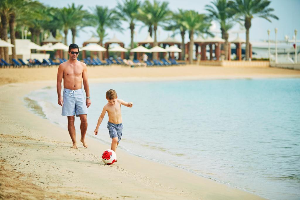 Four Seasons Hotel Doha Exterior foto Beach at the resort