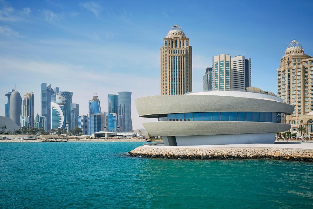 Four Seasons Hotel Doha Exterior foto Qatar National Convention Center